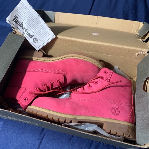 Pink Timberland girls boots. - Picture 5 of 8